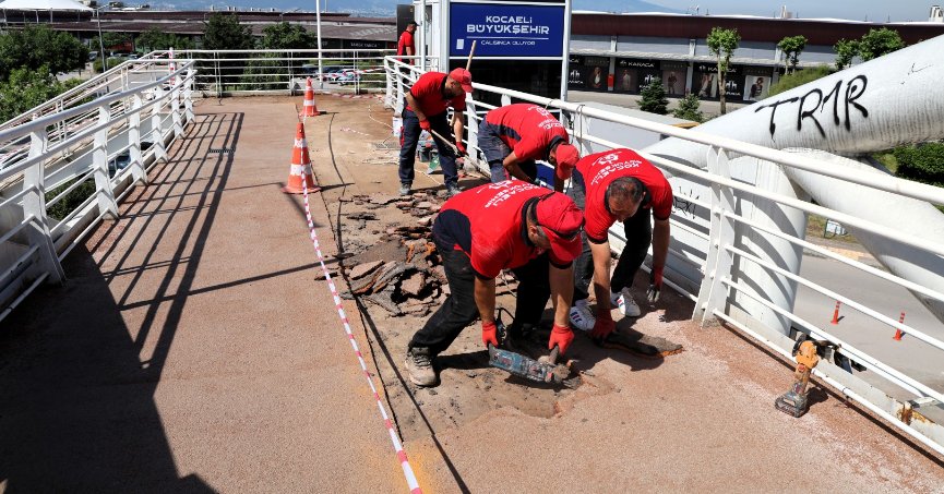 Üst geçitlerde bakım ve yenileme çalışması