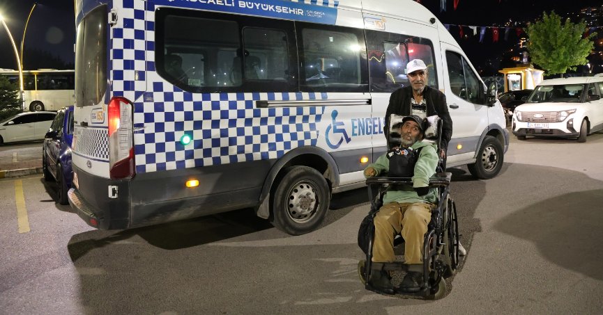 “Engelsiz Taksi” ile kitaplara uzanan yolculuk