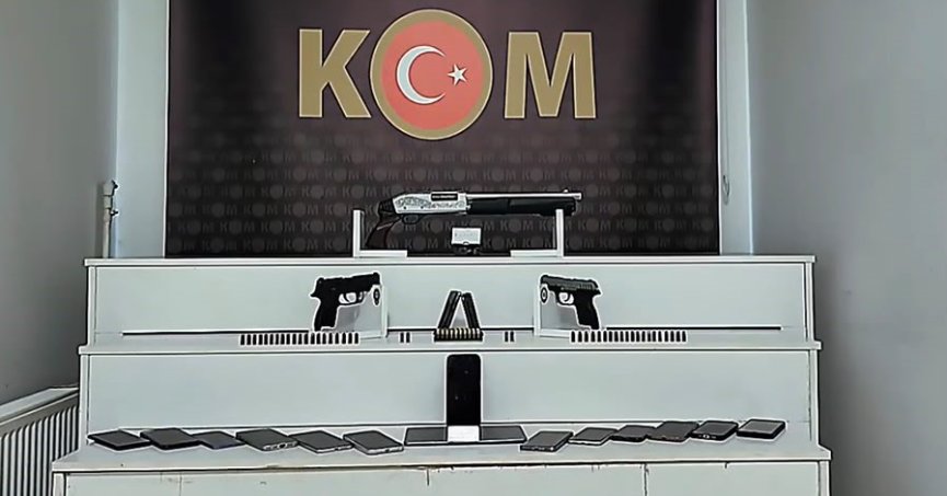 Sosyal medya paylaşımlarına operasyon: 17 gözaltı